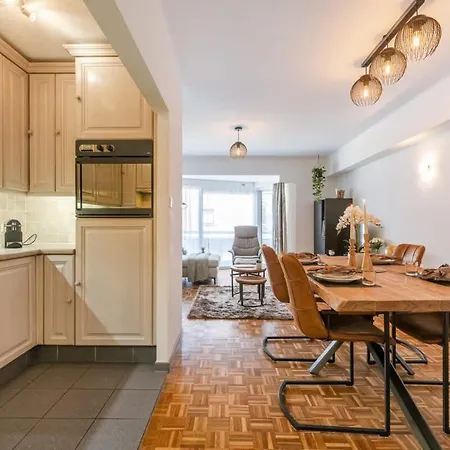 Characterful With Lateral Sea View Appartement Middelkerke