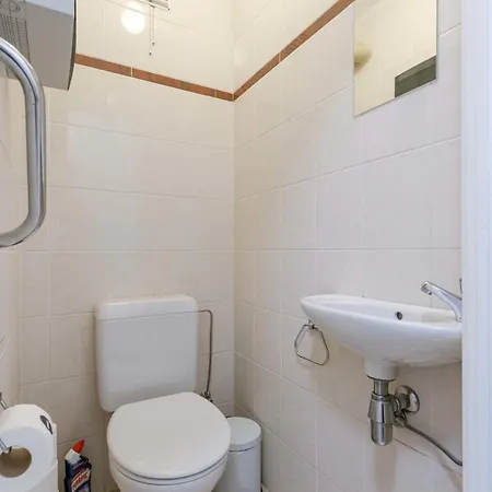 Characterful With Lateral Sea View Apartman
